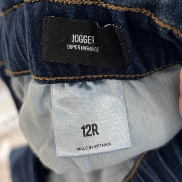 Express Women's Size 12R Super High Waisted Elastic Waist Jogger Jeans #0173 - Picture 9 of 11